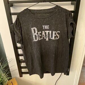 🎸 The Beatles Graphic Tee – Charcoal Heather – Size Large